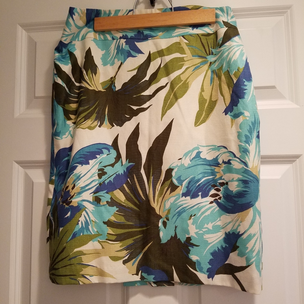 Ann Taylor Loft floral pencil skirt size 4